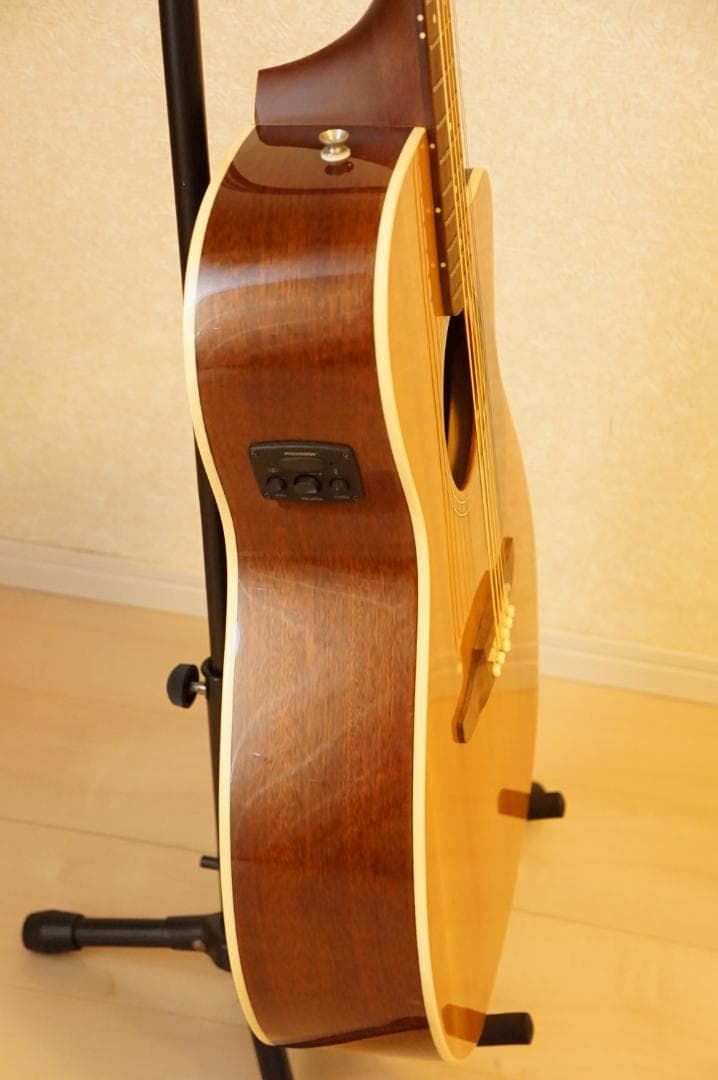 Fender Newporter Player エレアコ