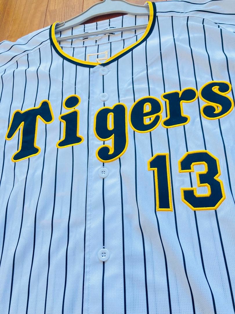 ミズノ 阪神タイガース ユニフォーム　岩崎優　ホーム　XOサイズ　刺繍