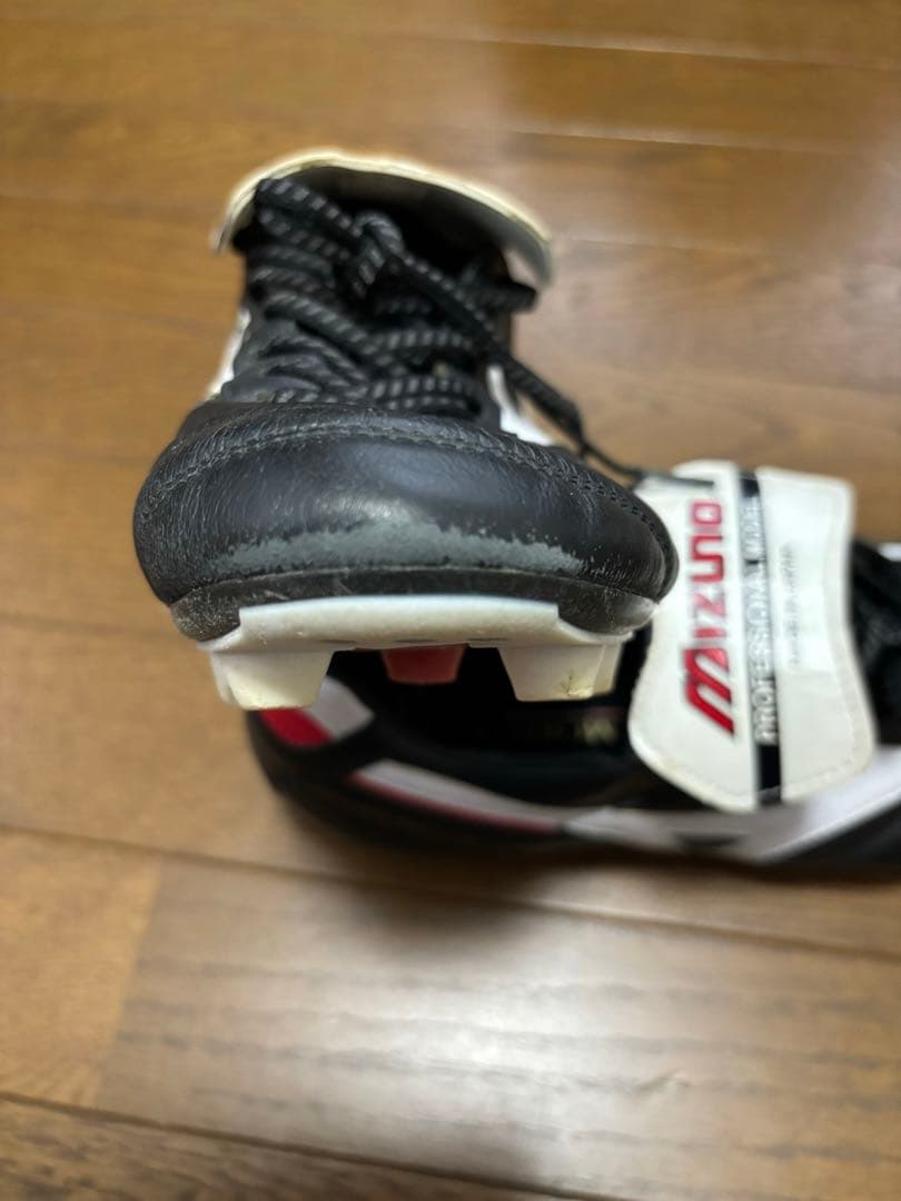 ミズノ　モレリア2JAPANサッカースパイク　ブラック/ホワイト28.0cm