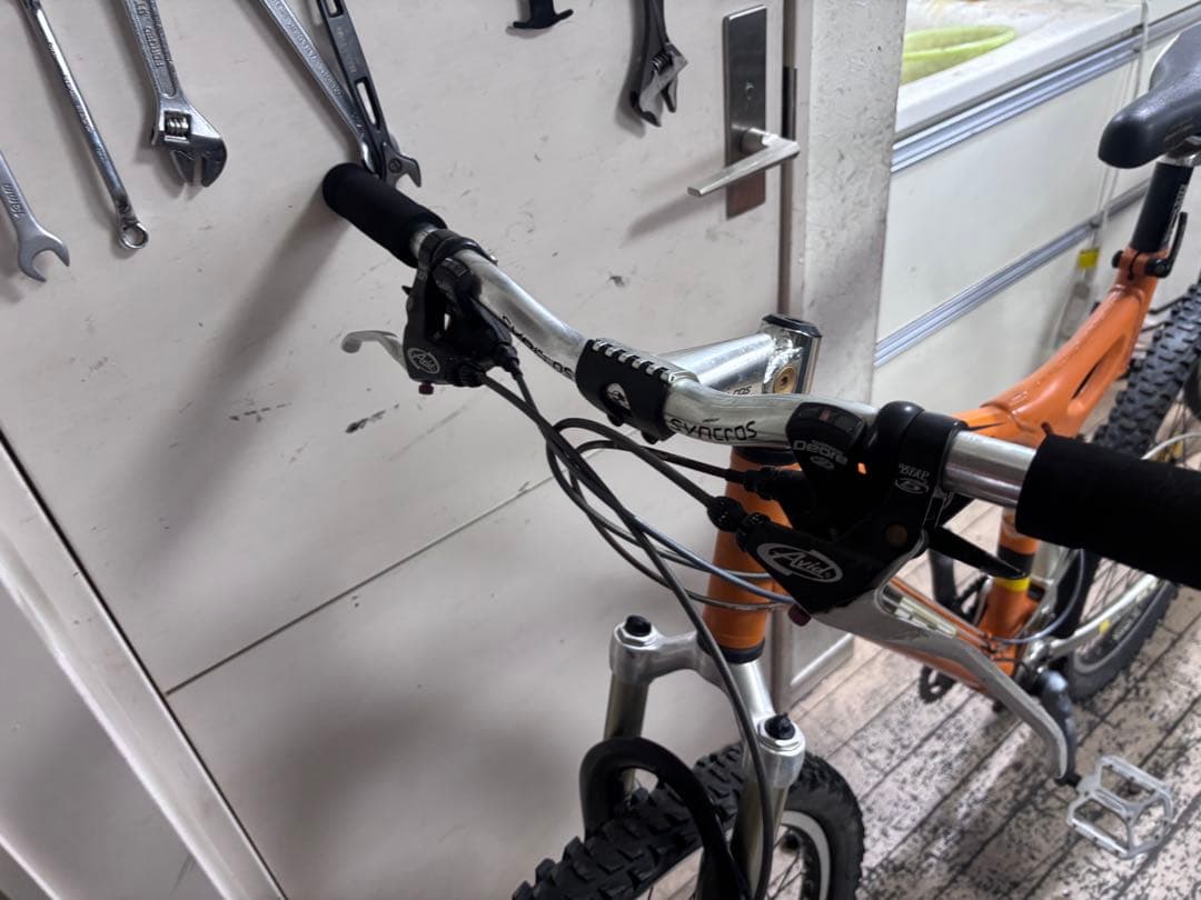 GT ジーティーDRIDE3.0 フルサス仕様　マウンテンバイク