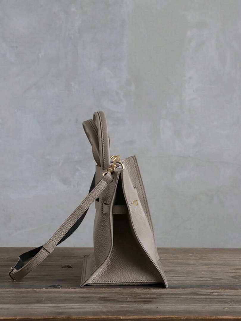 VIOLAd'ORO イタリアンWフェイスレザートートバック　ライトト-プ