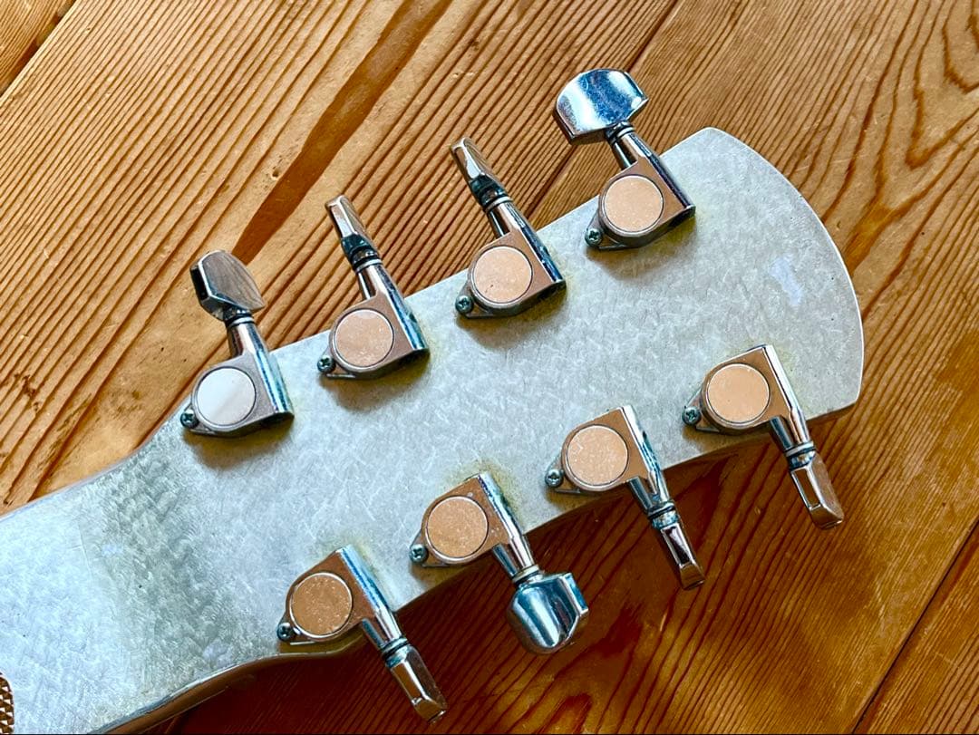 Fuzzy 8弦スチール・ギター