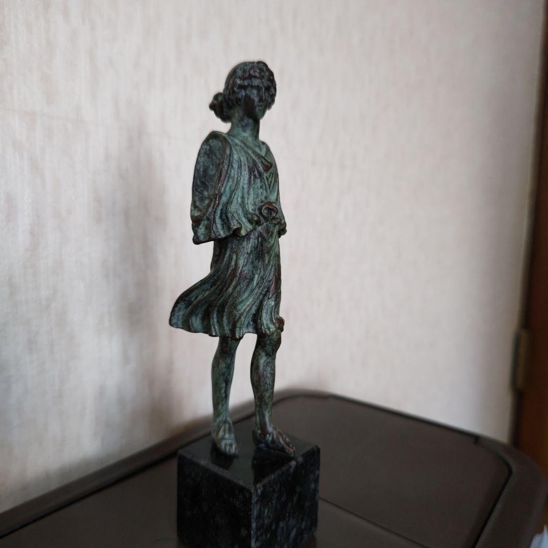 ブロンズ像 ARA KUNST