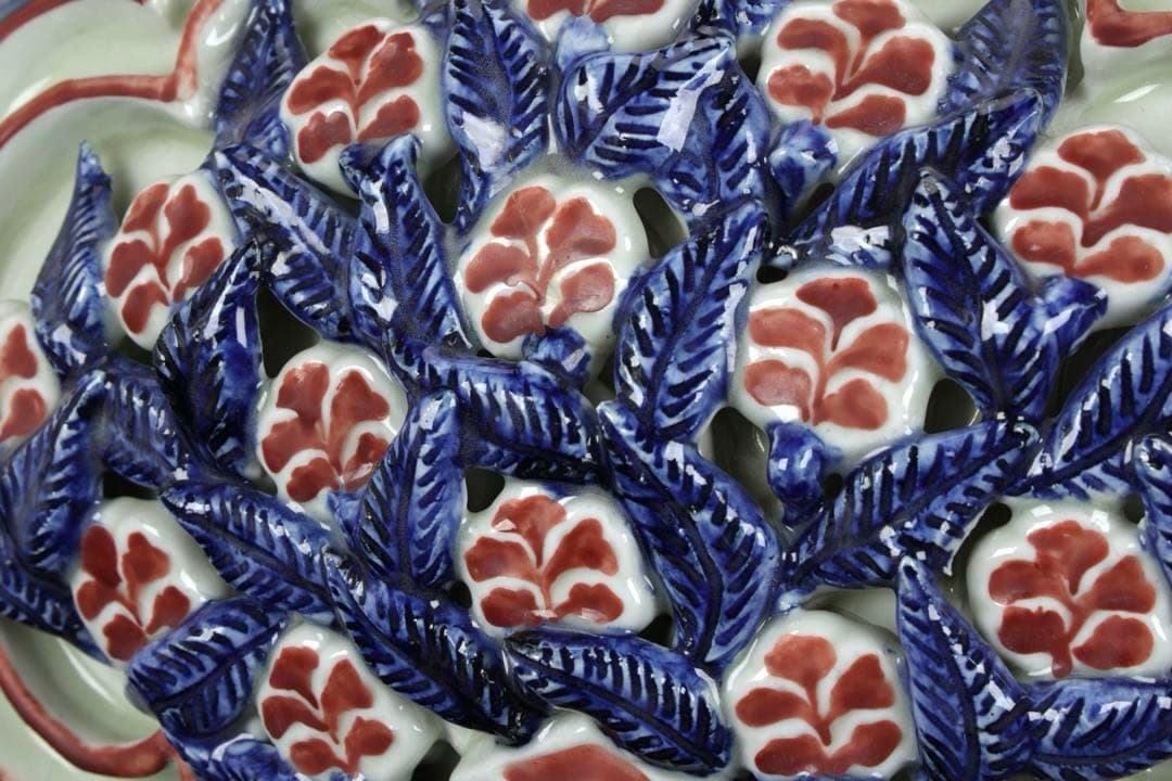 壺 中国古玩 青花釉裏紅透彫花弁麒麟紋壺 唐物 飾壺 花瓶 時代物 古美術 骨董