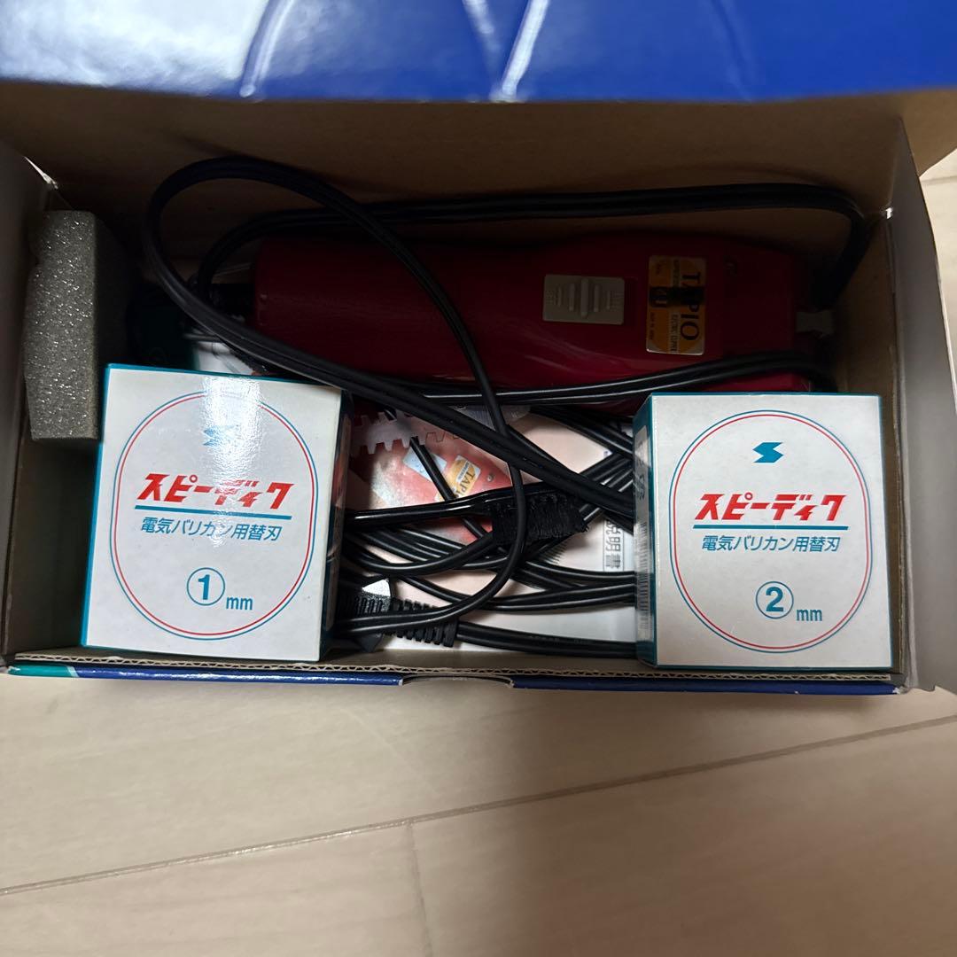 スピーディク　電動バリカン　レッド　替刃付き