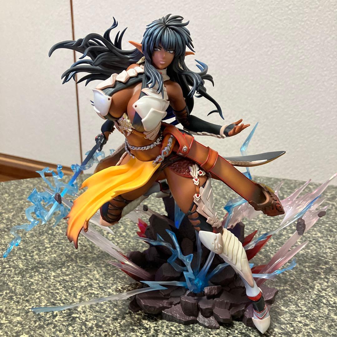 メディコス　アーシェス・ネイフィギュア