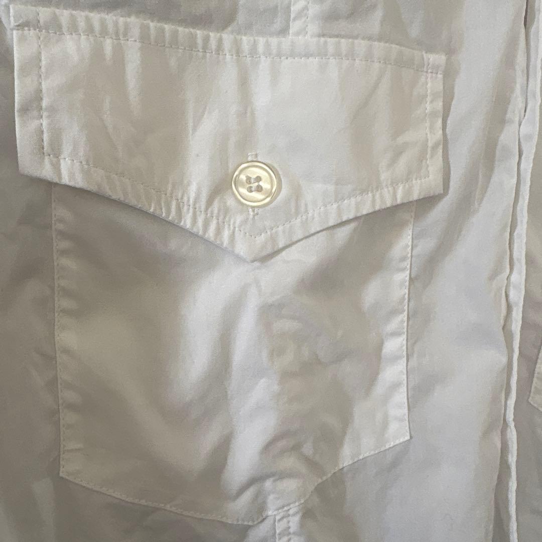 ブラックピースナウ　ホワイト長袖シャツ