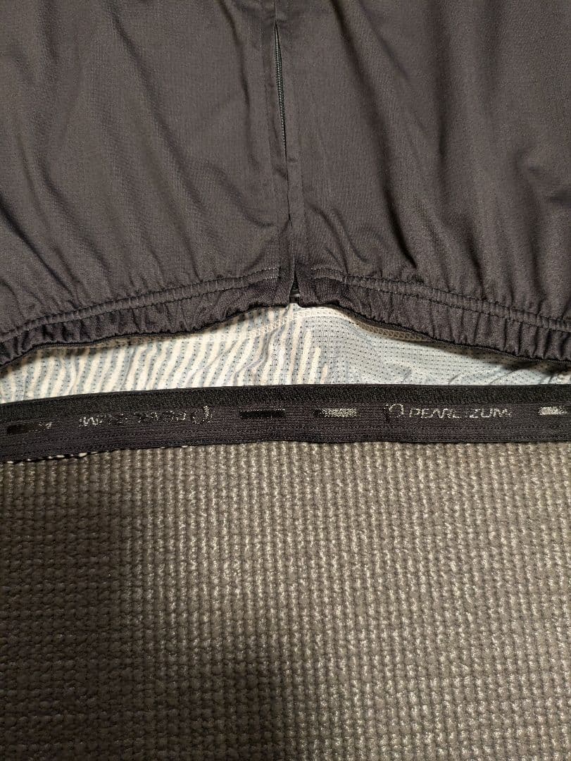 パールイズミ　イグナイト ジャージLサイズ