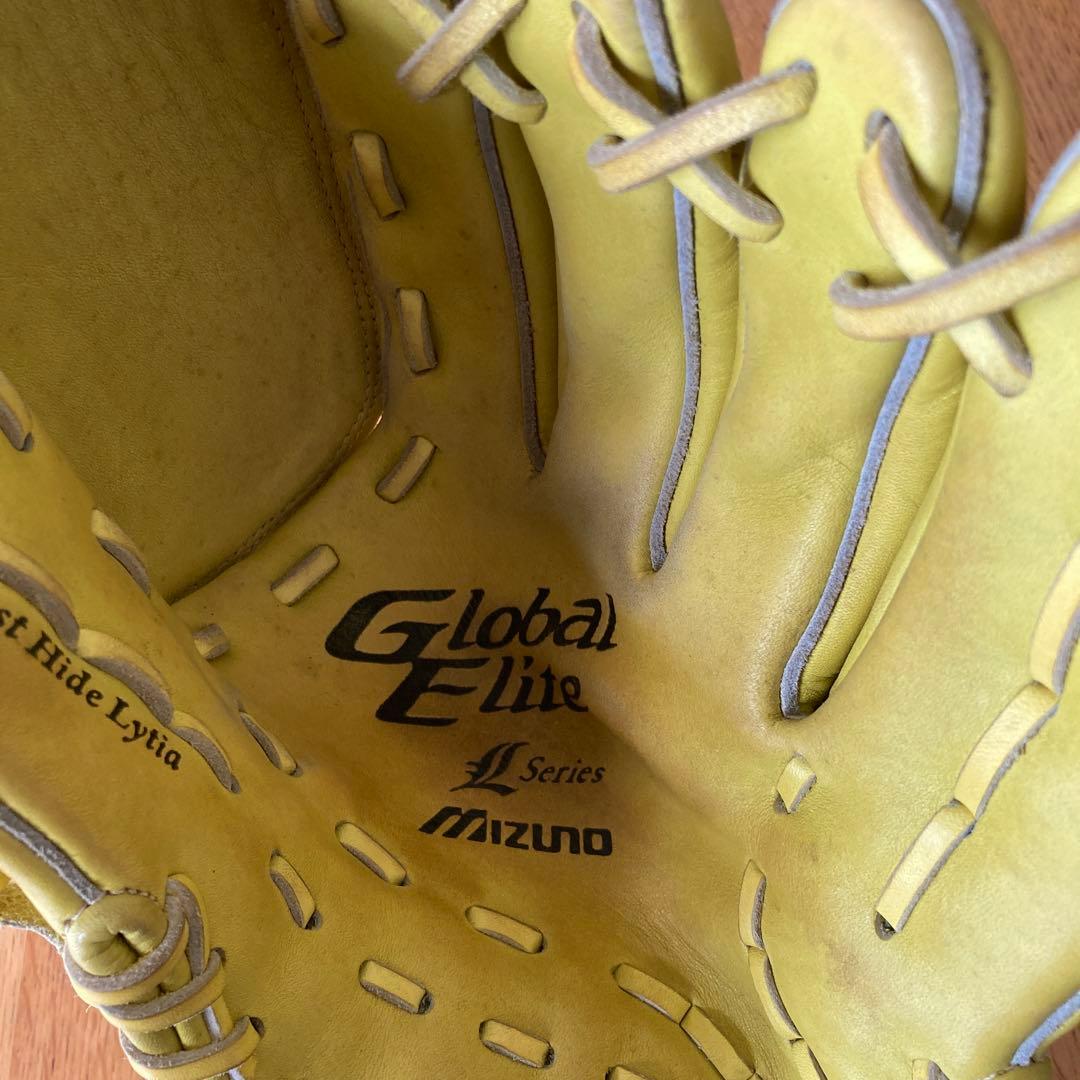 Mizuno Global Elite 投手用グローブ　イエロー(一般軟式用)
