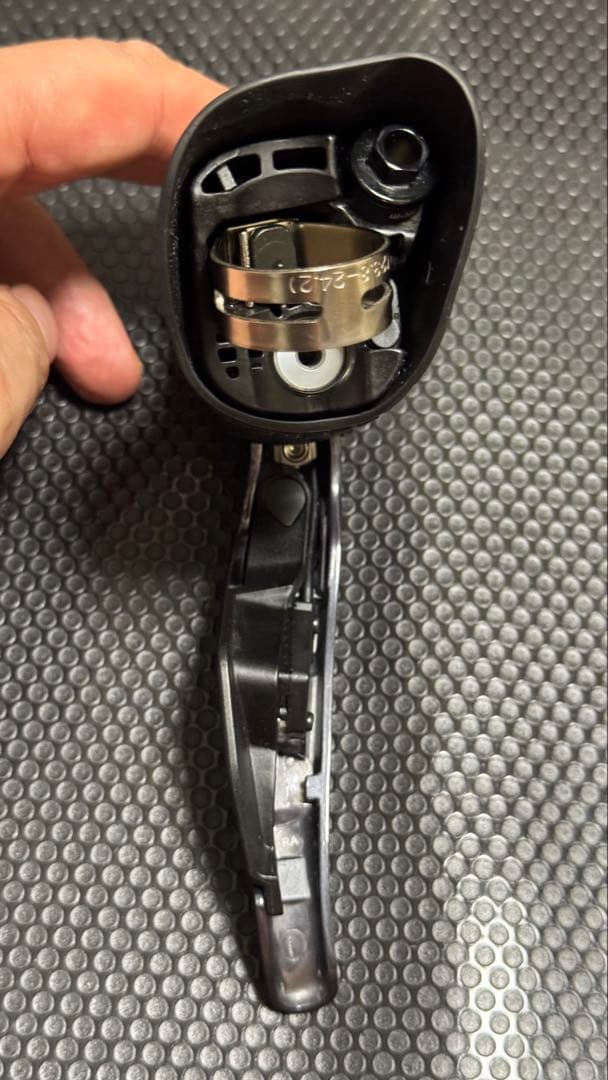 シマノULTEGRA Di2 ST-R8070左右セット油圧ブレーキSTIレバー