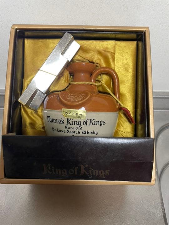 未開封 古酒 マンローズ キング オブ キングス スコッチウイスキー 陶器ボトル