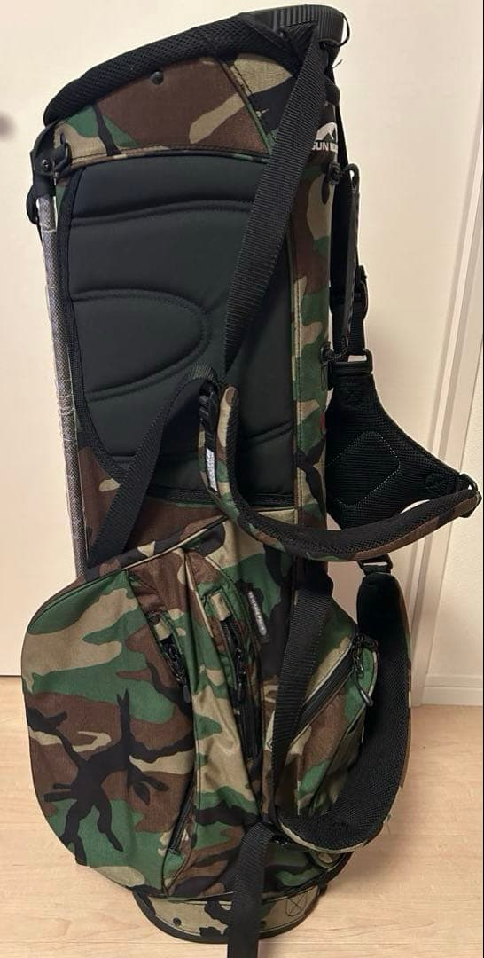 BRIEFING × BEAMS GOLFのキャディーバッグ