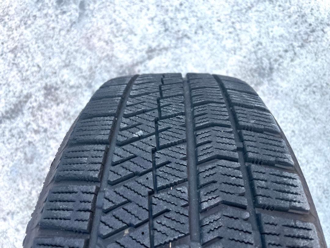 VW T-クロス　スタッドレス/アルミ 5穴 PCD100 205/60/16