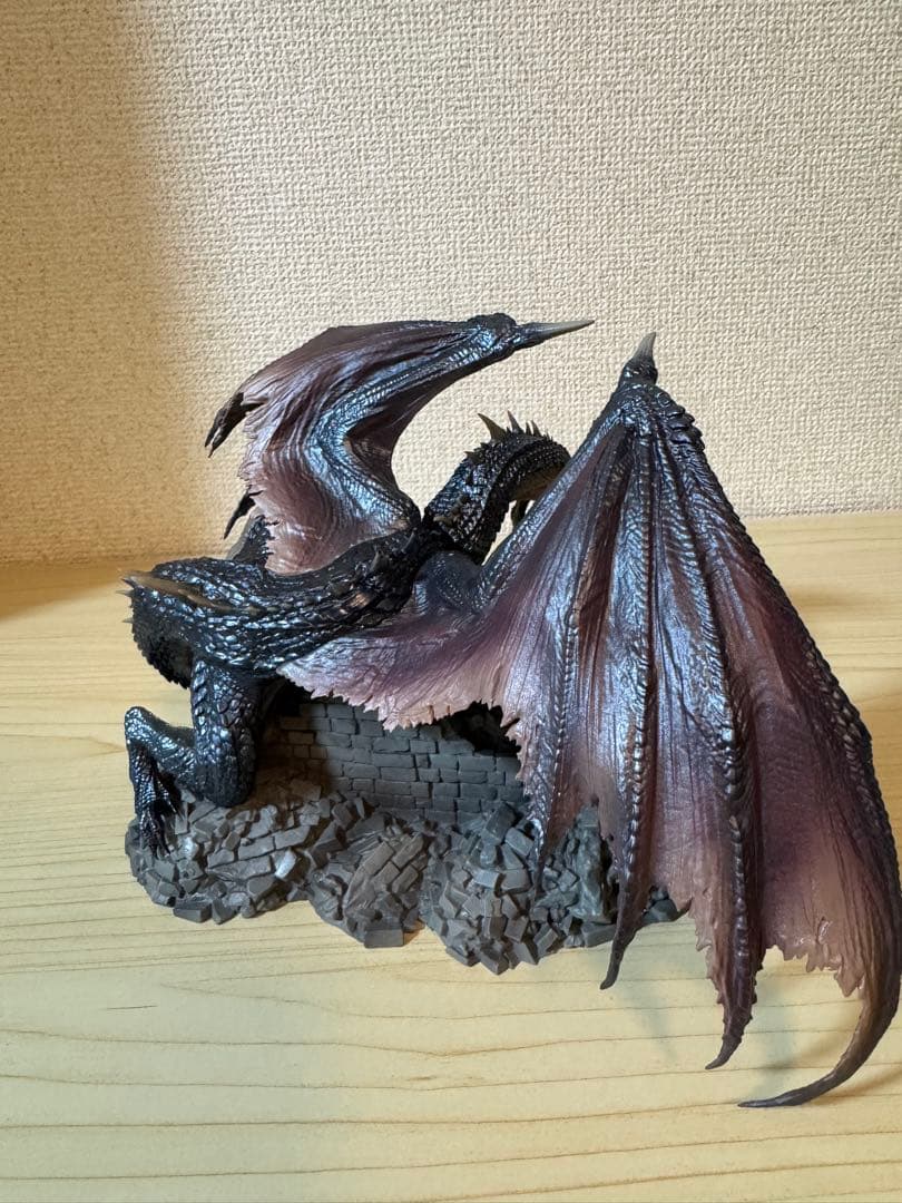 モンスターハンター一番フィギュア ミラボレアス リオレウス