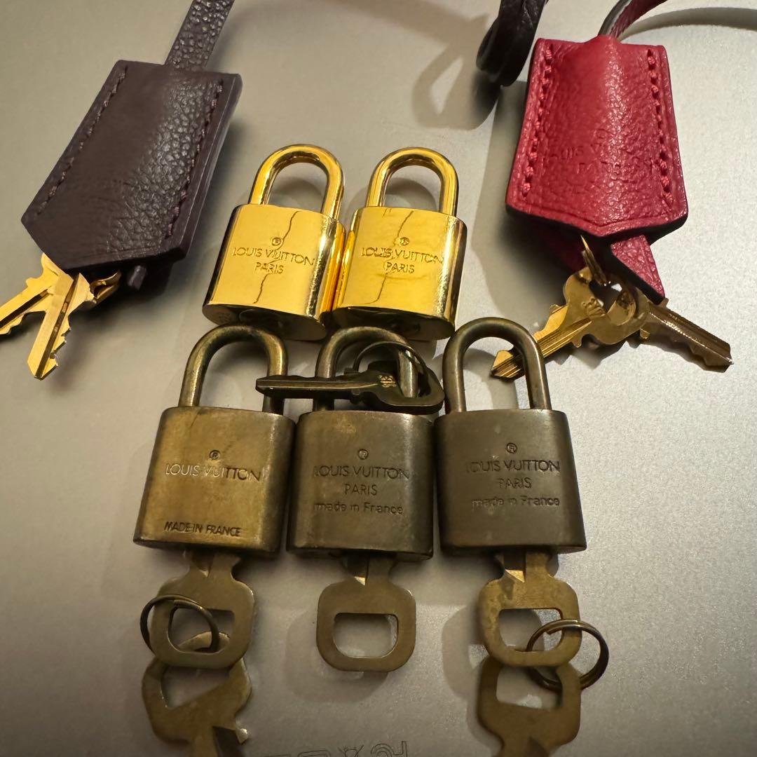 ルイヴィトン　カデナ　鍵　5点　セット クロシェット