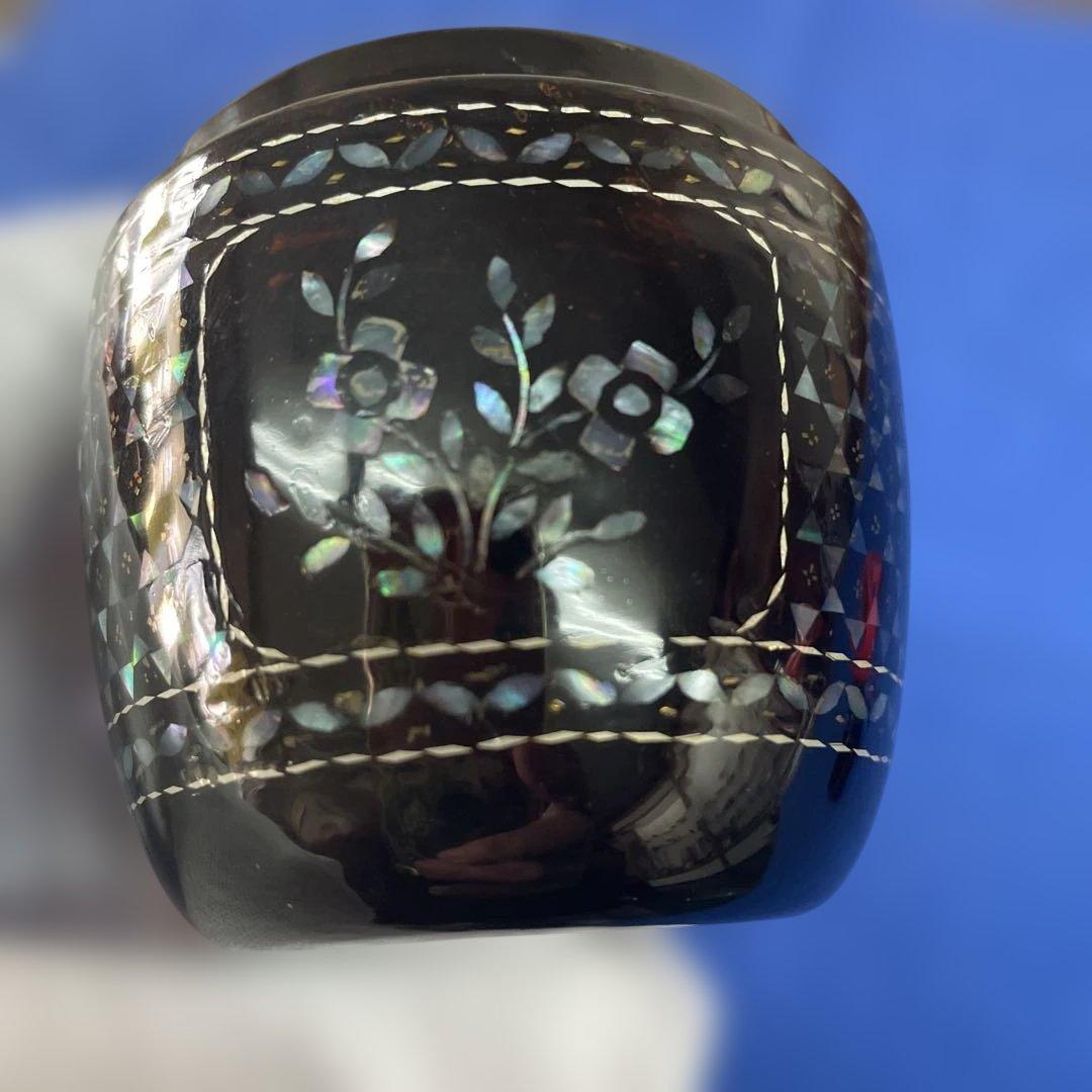 お値下げしました！　茶道具　棗　螺鈿細工　花をあしらった螺鈿細工が美しい