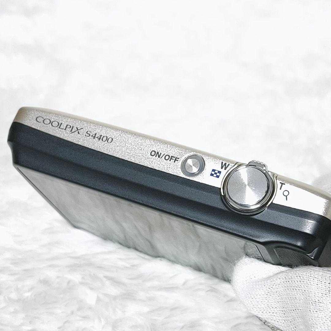 極美品✨NIKON COOLPIX S4400 シルバー コンデジ デジカメ