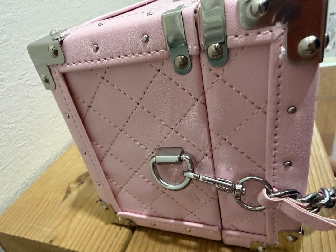 エンジェル ドゥミセック ロゼ ピンク シャンパン　鍵あり　美品　新品未開封