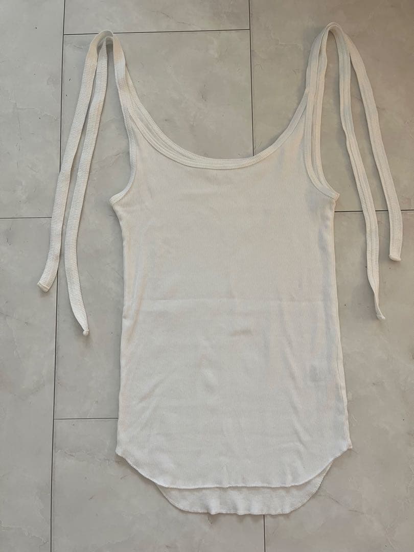 トップス SHISHIKUI RIBBON CAMI / WHITE