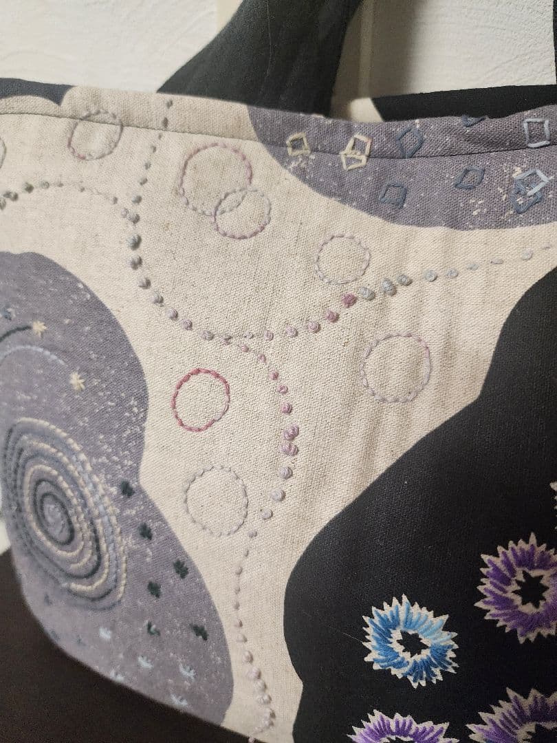 ★★★新作　エチノ生地に豪華な一点物のバッグ　個性的　センソユニコ慈雨等