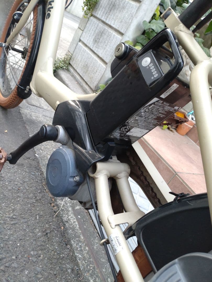 配送可★直接引渡可【bikkeビッケポーラー】電動アシスト自転車★３人乗子供乗