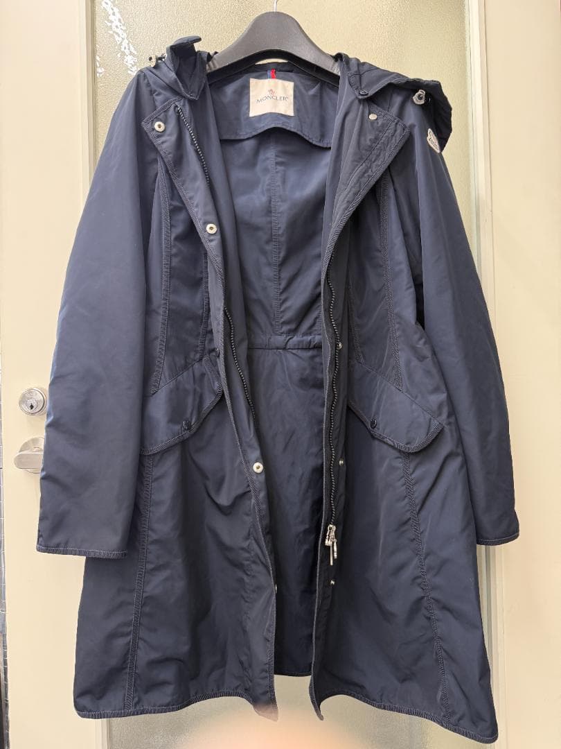 モンクレールArgeline Giubbotto フード付きナイロンコート美品！