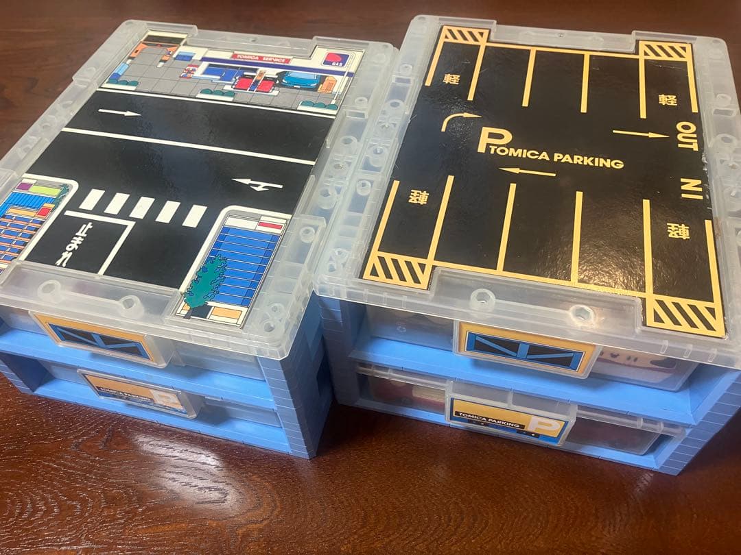 【まとめ売り・レアトミカあり】33台セット ＆ 4段パーキング収納ケース