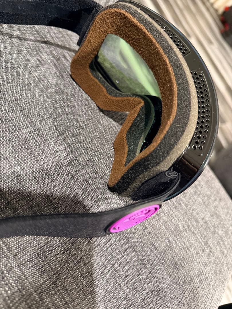 スキーゴーグル 紫色レンズ 付属品あり