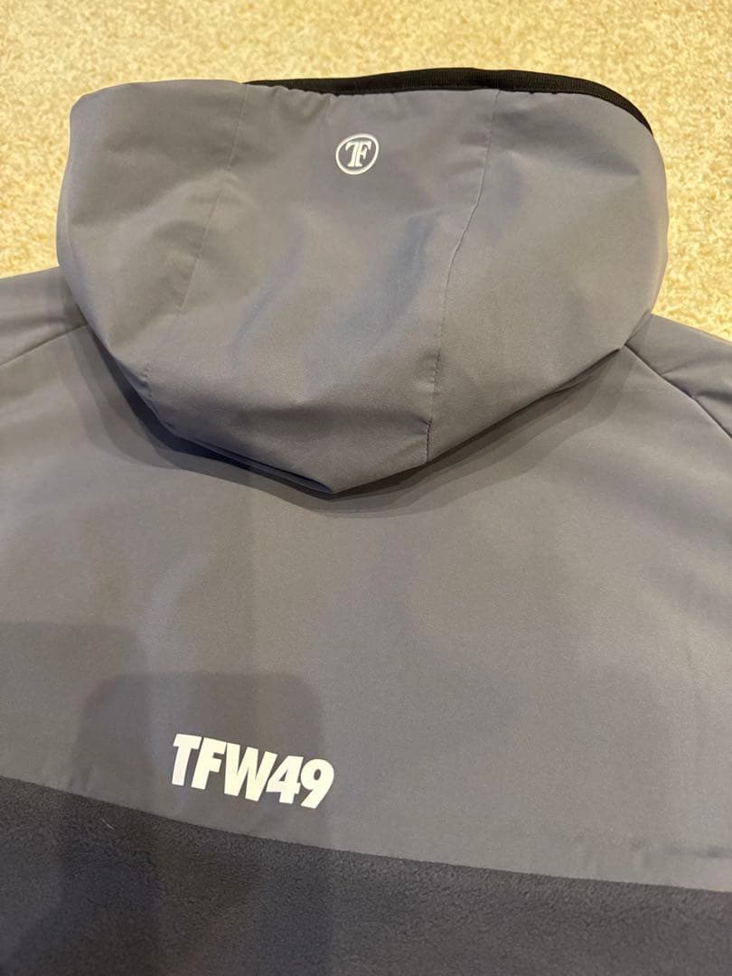 新品TFW49 FLEECE HOODIE BLOUSON LサイズGREY