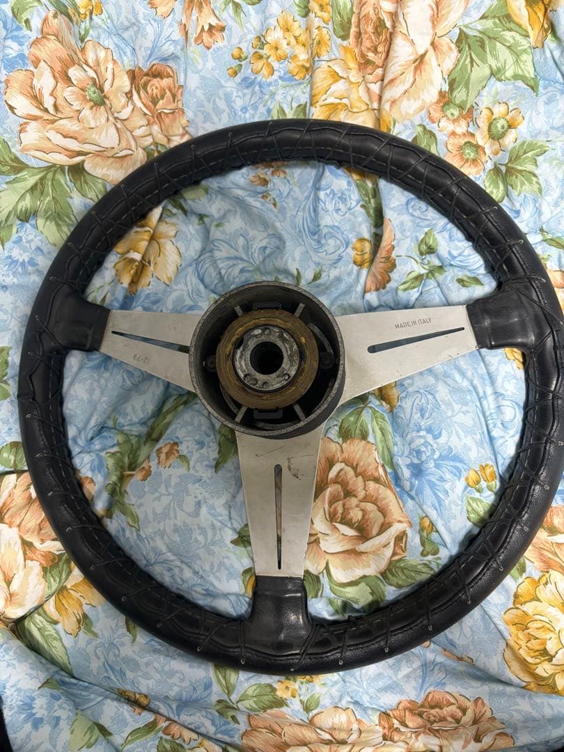 ナルディ　ステアリング　35パイ？