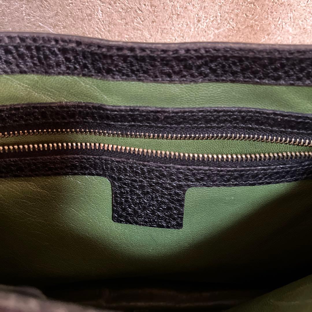 GUCCI グッチ　ワンショルダーバッグ