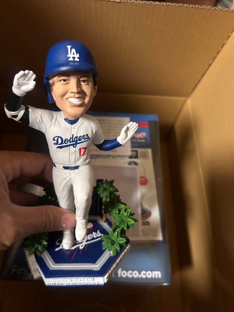 ローソン限定　ドジャース　大谷　メジャー　 17 ボブルヘッド フィギュア