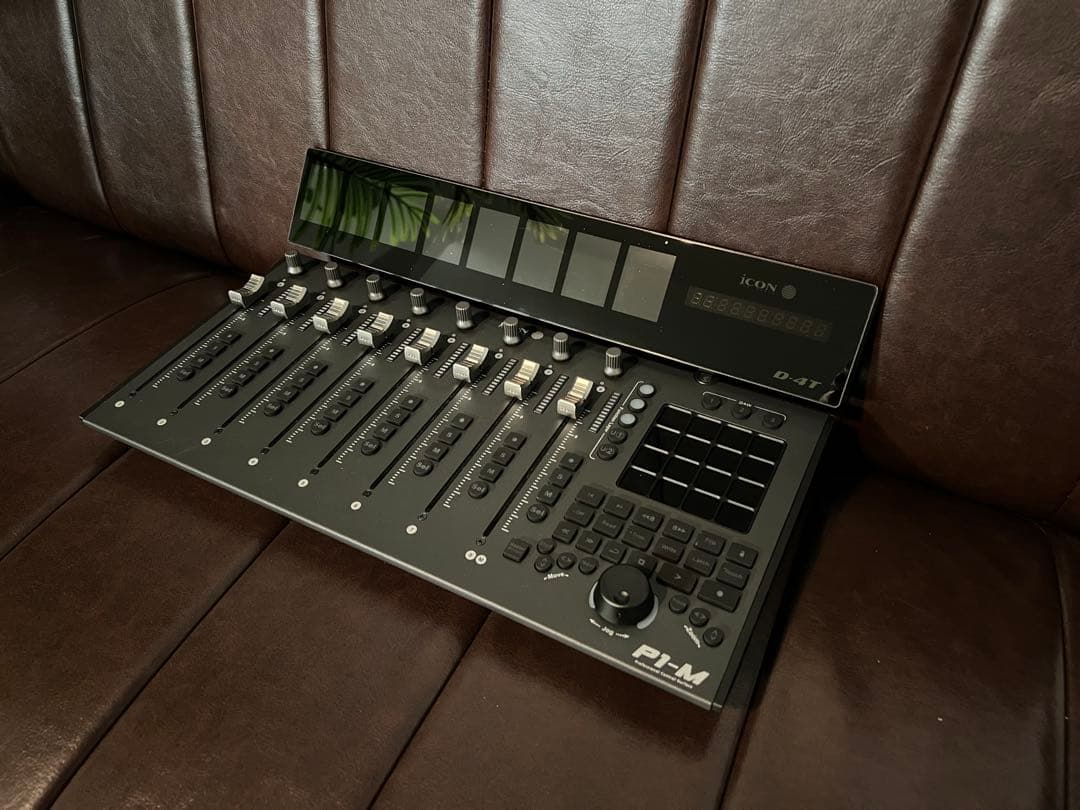 【美品】iCON P1-M & D4T セットDAWコントローラー（4ヶ月使用）