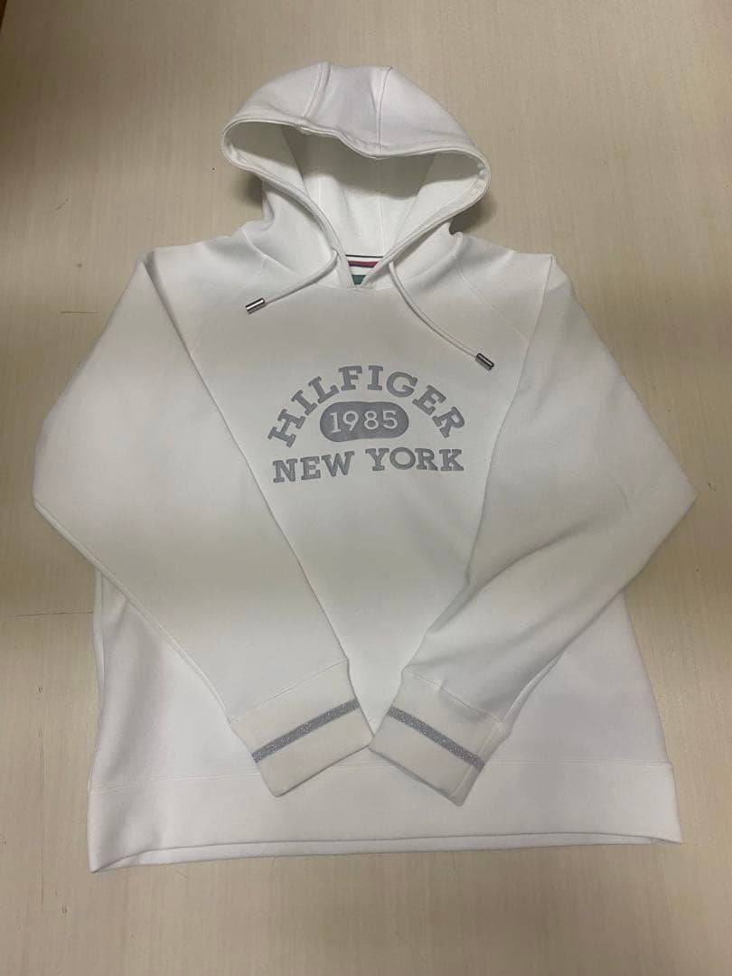 トミーフィルフィガーゴルフ　パーカー　ゴルフウェア　レディース