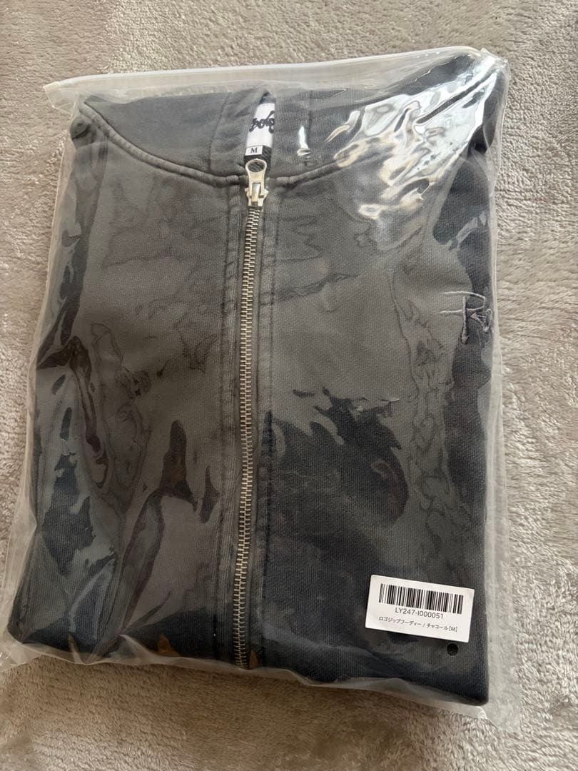 らっだぁ　ロゴジップフーディ　M チャコールグレー　キーホルダー週末のみ値下げ