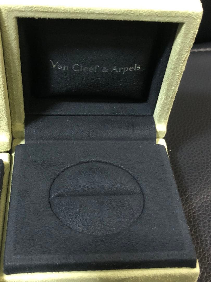 ヴァンクリーフ&アーペル　リングケース