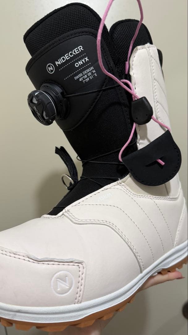 ナイデッカーBOA ONYX 女性22.5cm スノボ ブーツ