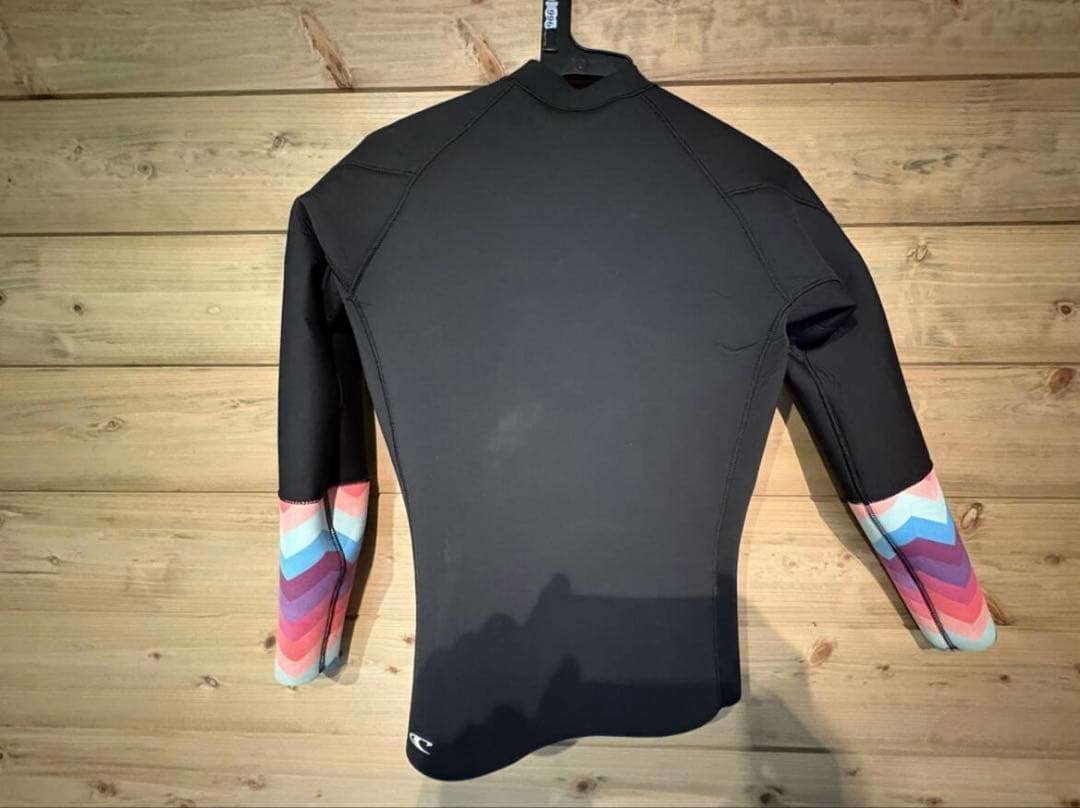 ロングスリーブウェットスーツ ブラック/マルチカラー