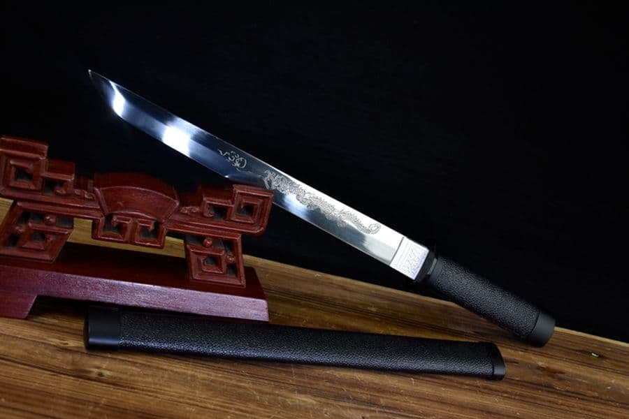 火竜短刀  武具　刀装具　日本刀　模造刀　 肋差   短刀