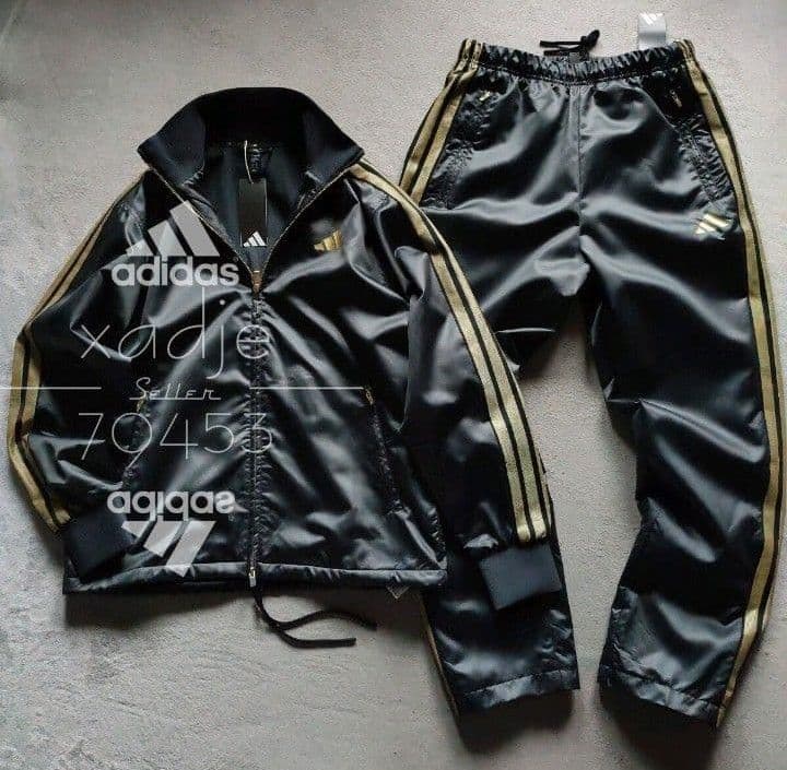 【新品 正規品】アディダス ウインドブレーカー上下セット 防風 防寒 （L）黒