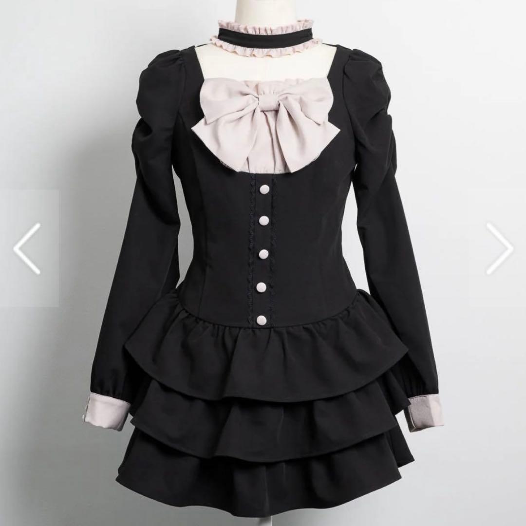 pium フロントリボンチョーカーティアードミニワンピ ブラック ピンク