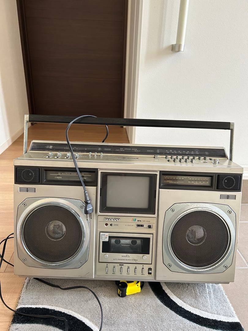 メルカリ祭り12月16日迄の限定価格！シャープ　TVラジカセ　ジャンク品