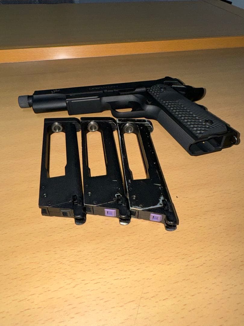 カーボネイトM45DOCナイトシフト マガジン3本 ガス漏れ防止バルブレンチ付き