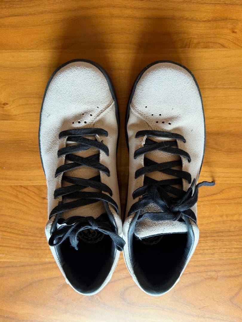 AREth アース　スニーカー25.5