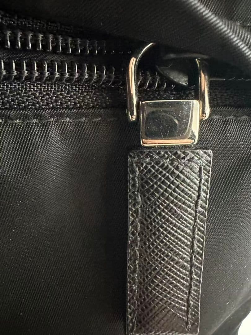 PRADA 黒いナイロンショルダーバッグ 超美品