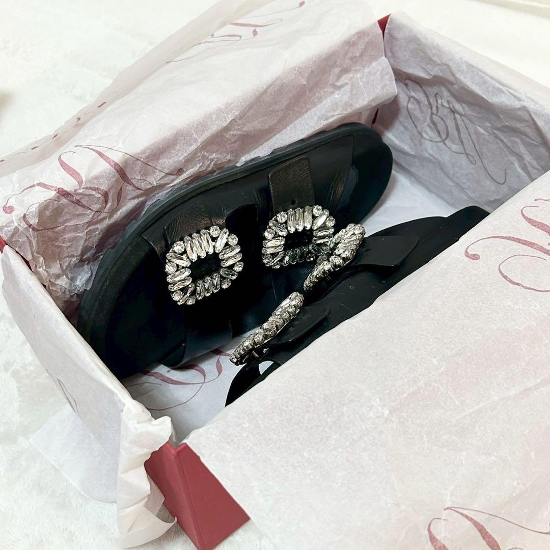 ★美品★ロジェヴィヴィエ　サンダル　ストラスバックル　37 ビジュー　箱付き