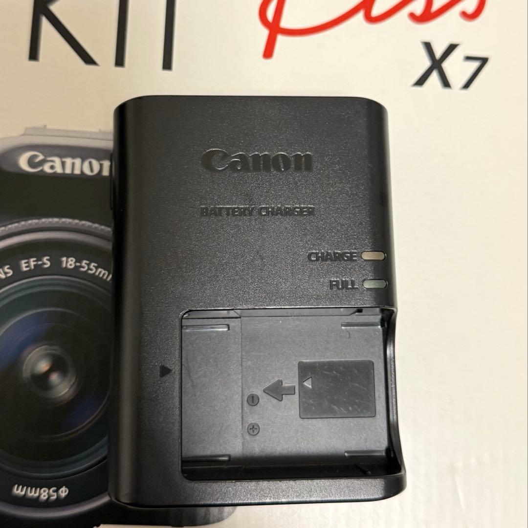 【本日限定値下げ】Canon EOS Kiss X7 ダブルズームキット