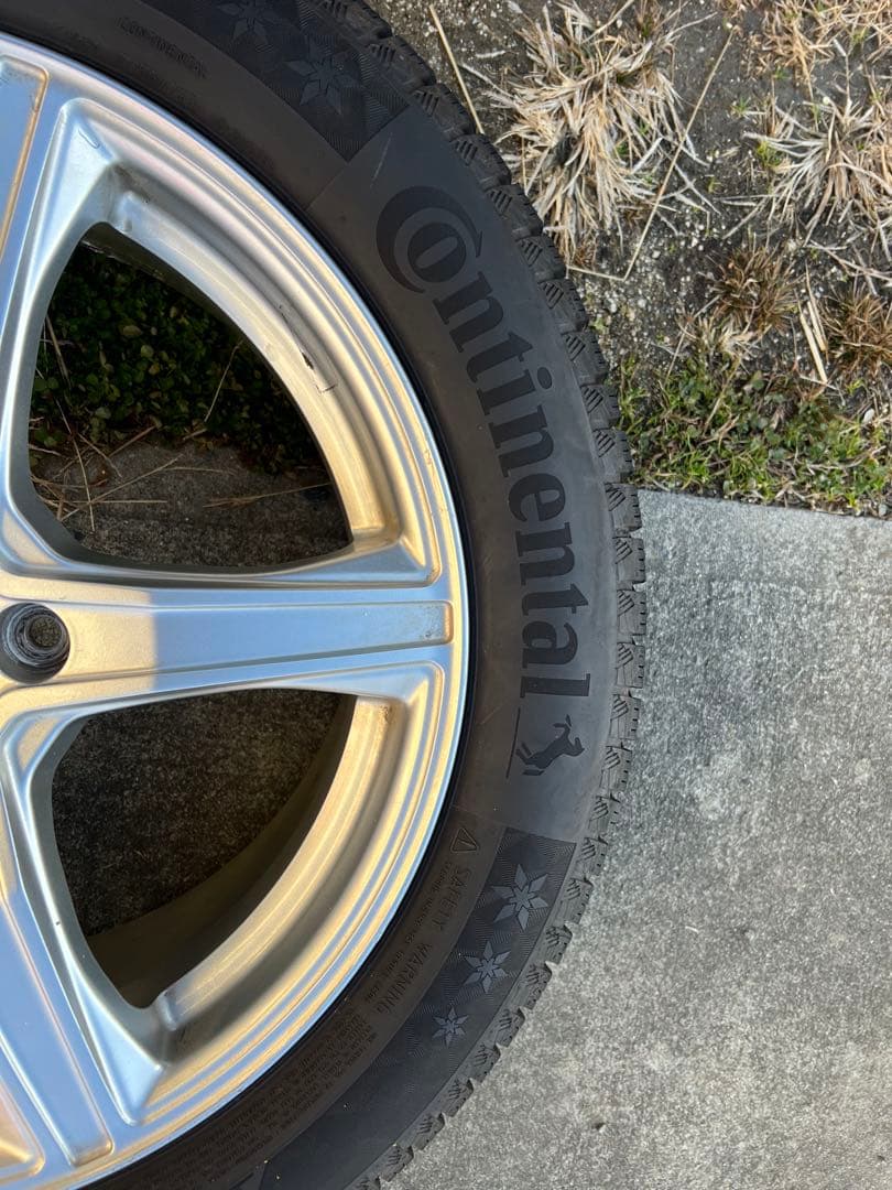 Continental 17インチ 冬タイヤ4本セット