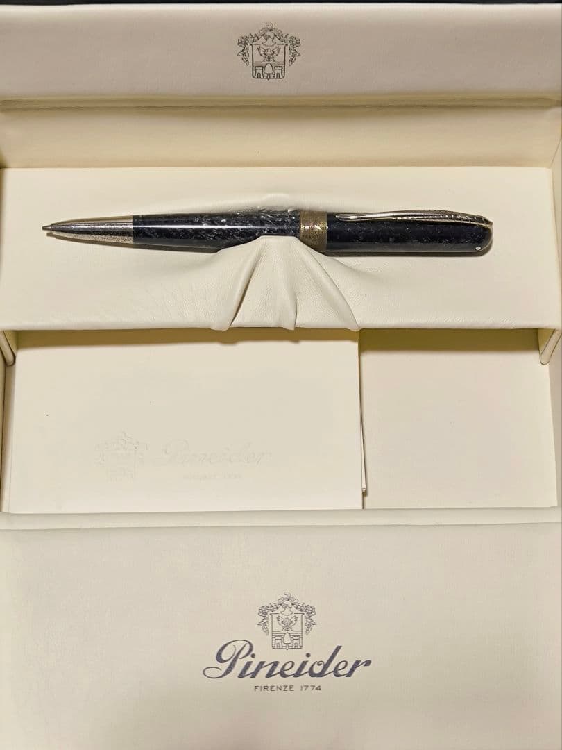 Pineider Avatarシャーペン 黒