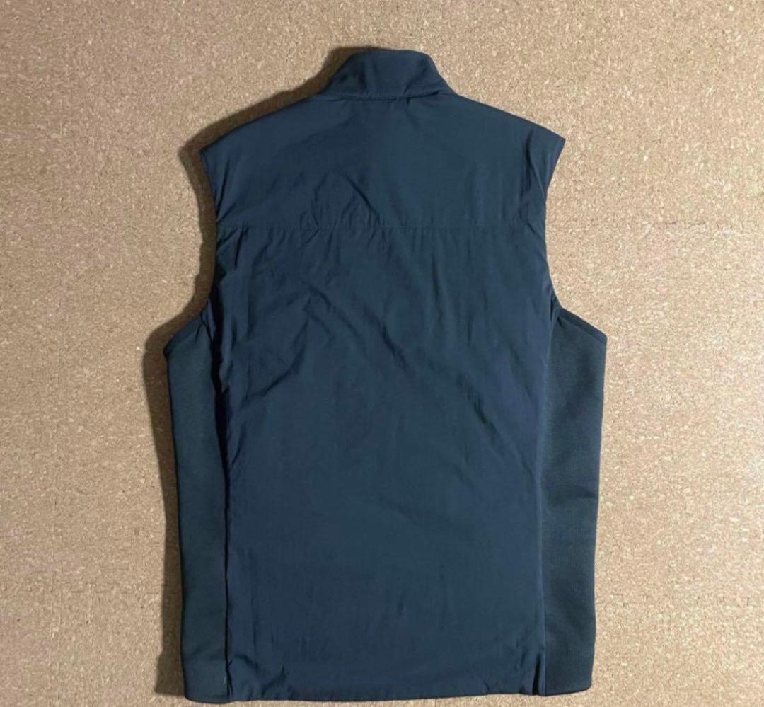 アークテリクス　アトムLTベスト　メンズS 黒　ナイロン　コアロフト　ソフト